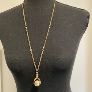 Costume Jewelry Necklace